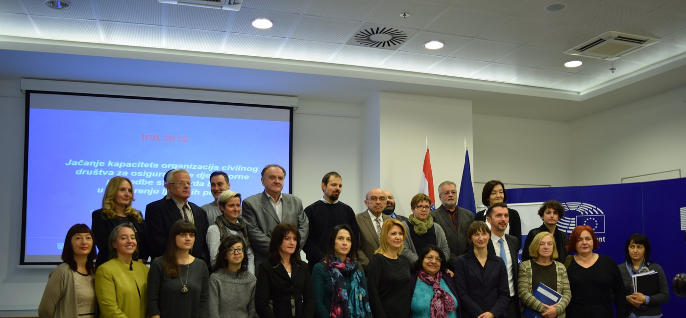 22 milijuna kuna udrugama za zaštitu ljudskih prava i unaprjeđenje položaja romske nacionalne manjine